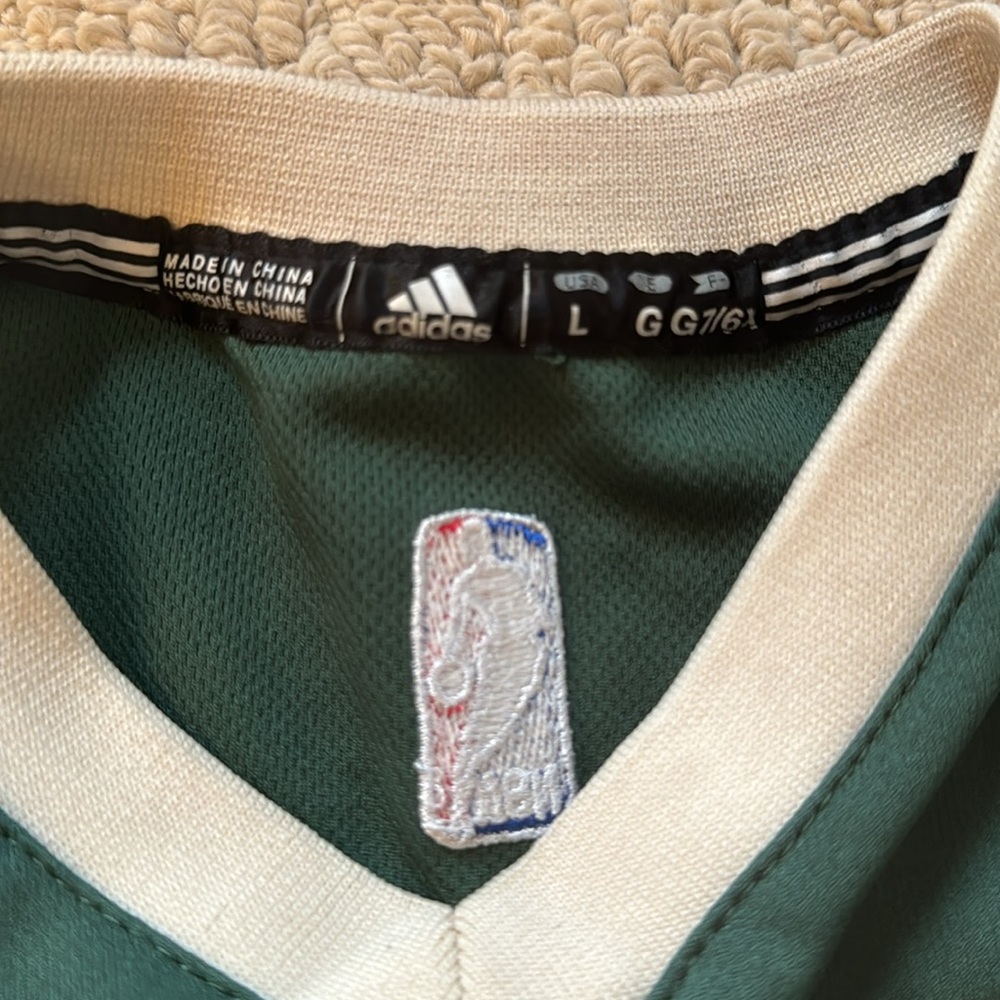 Adidas size large little kids Giannis Antetokounmpo green Milwaukee Bucks jersey - Picture 3 of 5